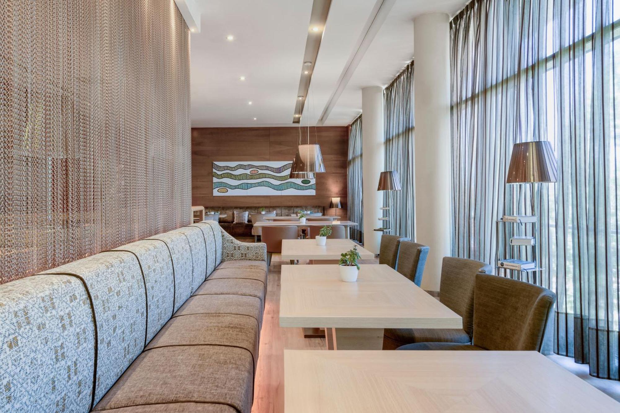 Ac Hotel Guadalajara By Marriott, Spain Ngoại thất bức ảnh