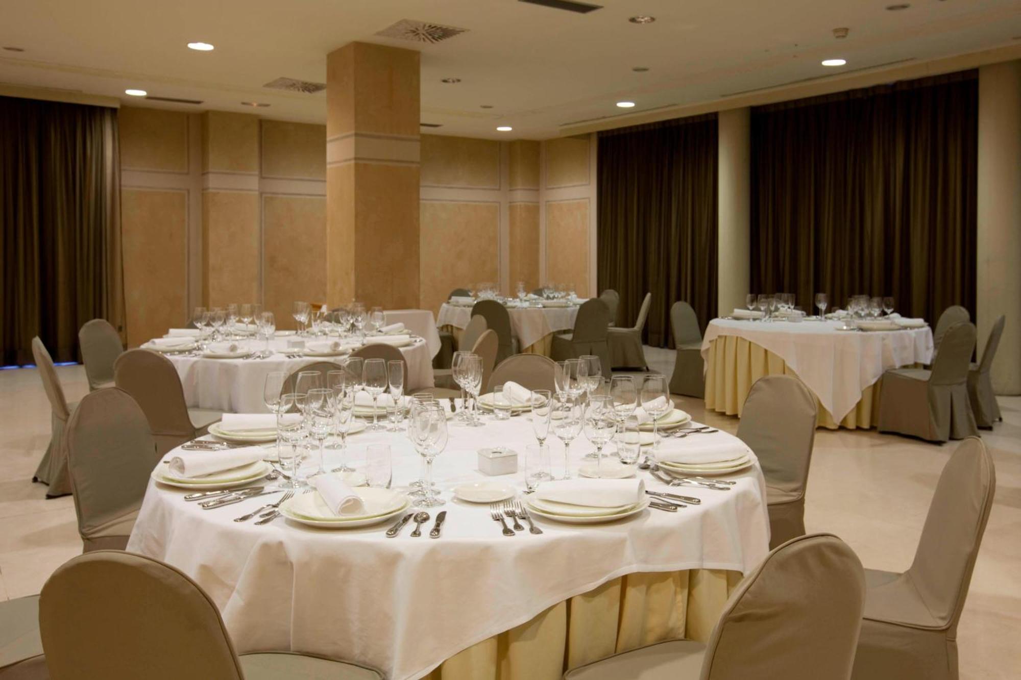 Ac Hotel Guadalajara By Marriott, Spain Ngoại thất bức ảnh