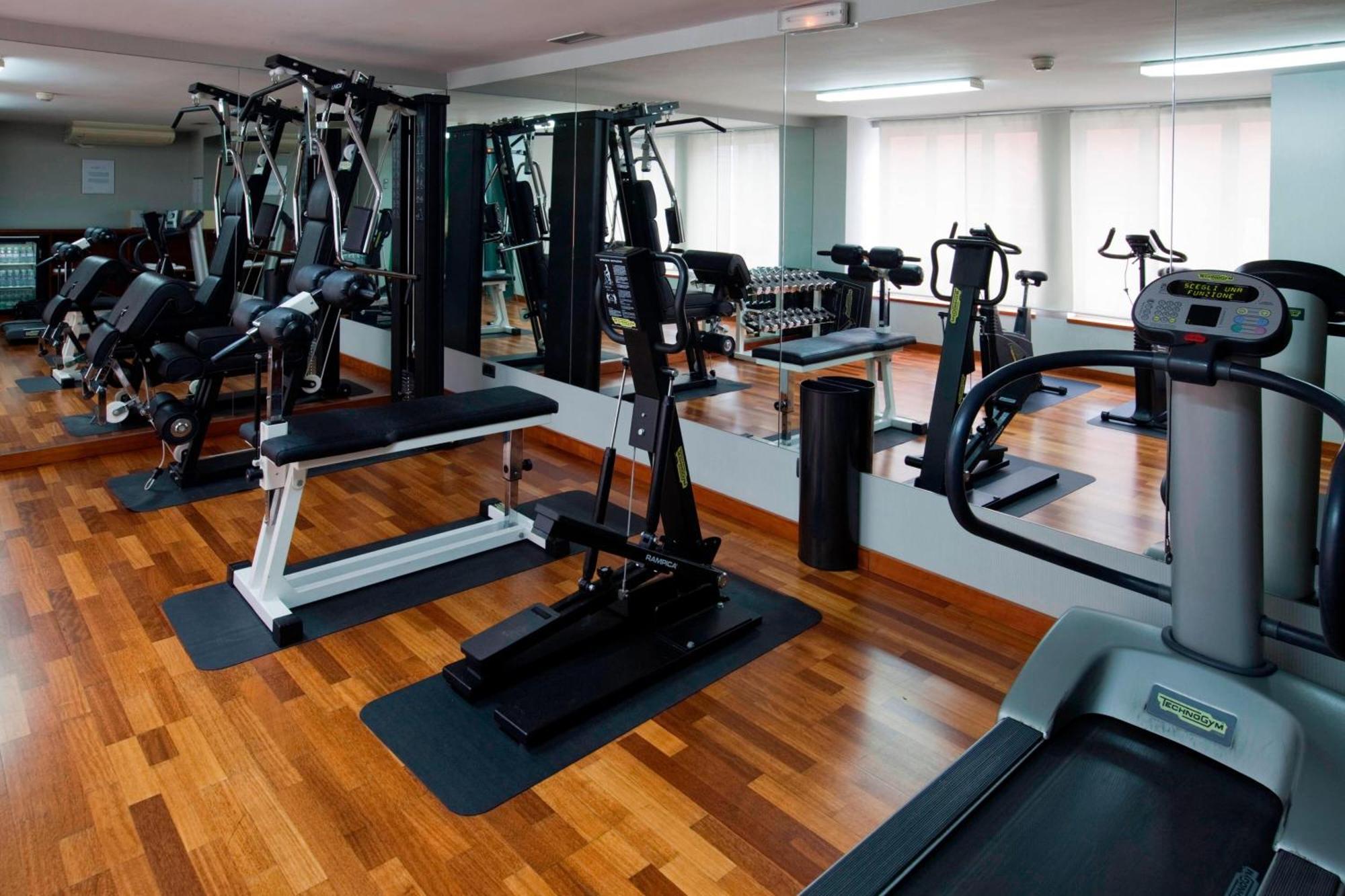Ac Hotel Guadalajara By Marriott, Spain Ngoại thất bức ảnh