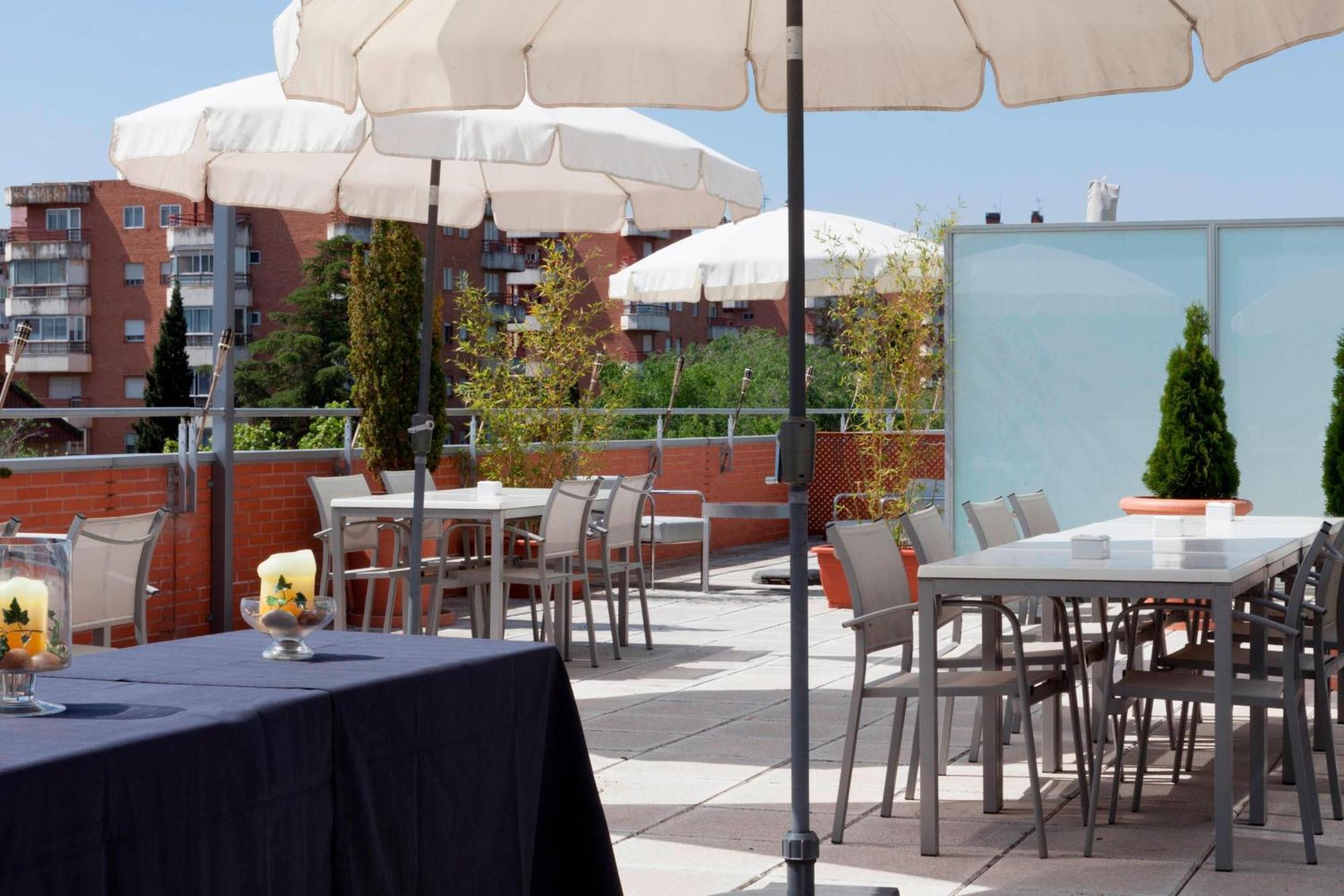 Ac Hotel Guadalajara By Marriott, Spain Ngoại thất bức ảnh
